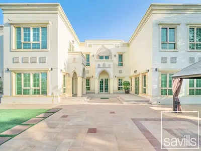 Spacious Family Home | Private Pool | Large Plot