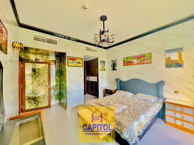 Direct From Landlord | Upgraded Unit | Fully Fitted and Furnished | Vacant