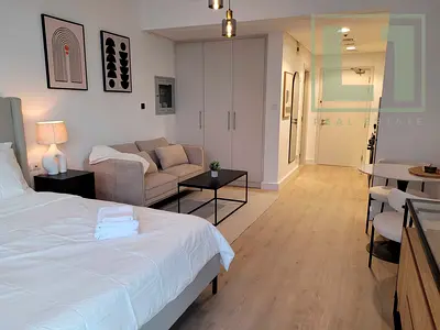 Upgraded / Furnished / Vacant / Best Golf View
