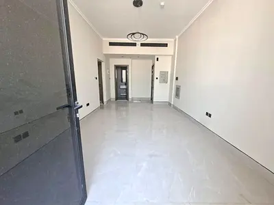 Brand new building in Al jada out sid 1bhk 2 washroom balcony 30days free
