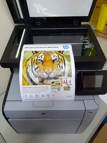 Hp 476 laserjet printer All in one