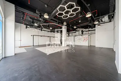 Large F and B Venue | 60kW Power | Landmark Site