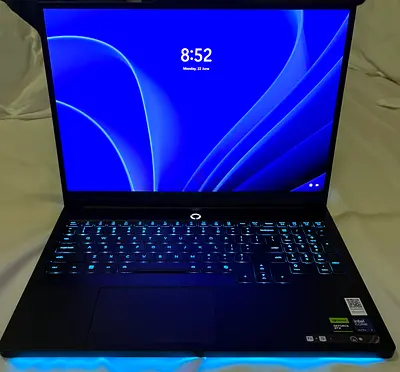 Laptop lenovo legion pro 7 Oled 2k monitor