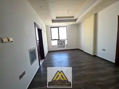 Modern apartment with high-end finishes and comfortable spaces, featuring a master bedroom, built-in