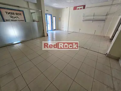 Road-Facing Shop with Strong Customer Footfall