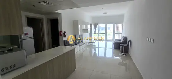 BRIGHT 1BHK + STUDY | POOL | GYM ACCESS