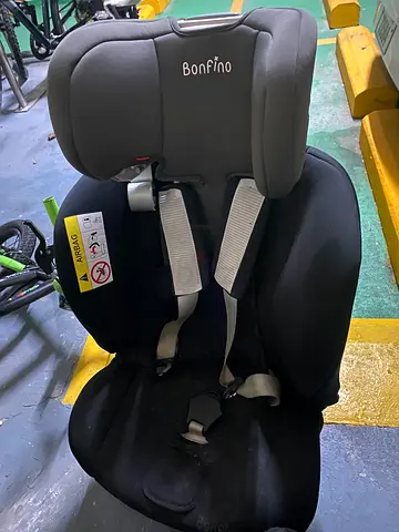 2 baby car seats. Will be cleaned before sale.