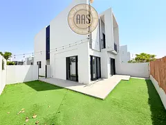 SINGLE ROW LUXURY LIVING 4BR+MAID VILLA JUST AED 189,999