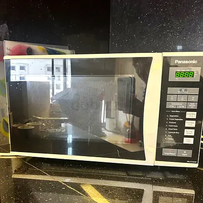 Panasonic Countertop Microwave - excellent Working Condition