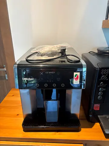 Nobel Ice Maker – Excellent Condition