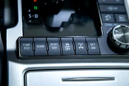2020 Toyota LAND CRUISER 缩略图 16