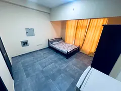 FULLY FURNISHED STUDIO FLAT AVAILABLE IN KARAMA (NEAR TO KARAMA PARK)