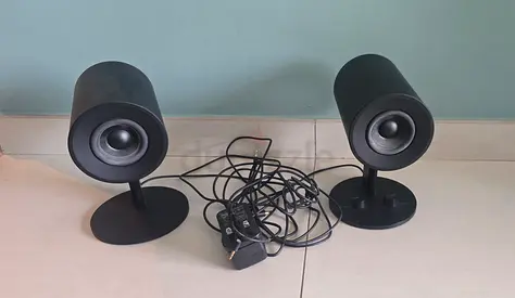 Razer Nommo desktop speakers (pair) with power adapter. Great Condition!