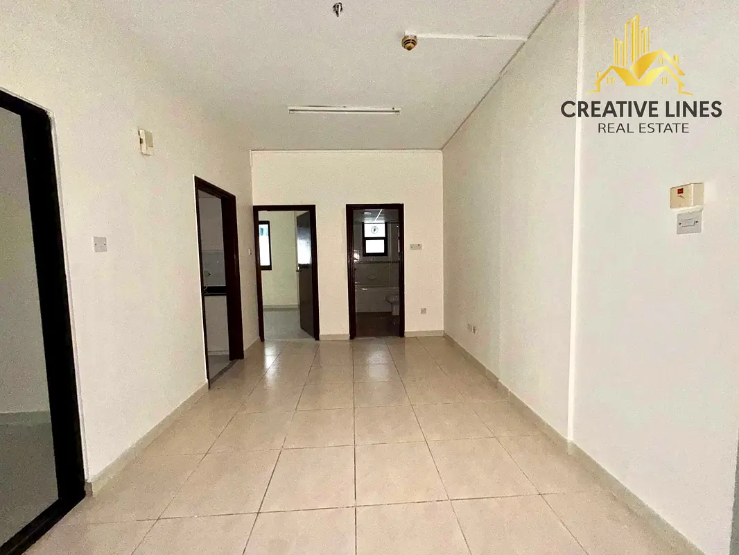 Very lavish 1bhk apartment || family or executive bachelor ||
