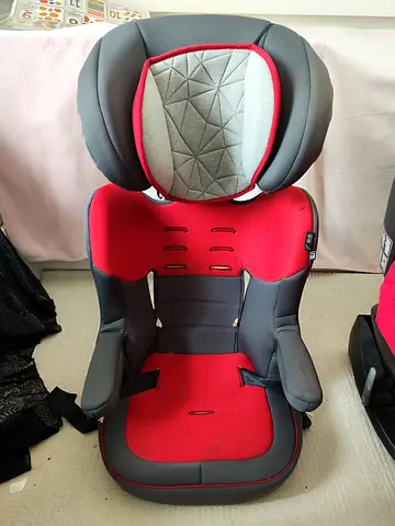 Used red/grey high-back booster car seat (suitable for 4-12 yrs) - good condition
