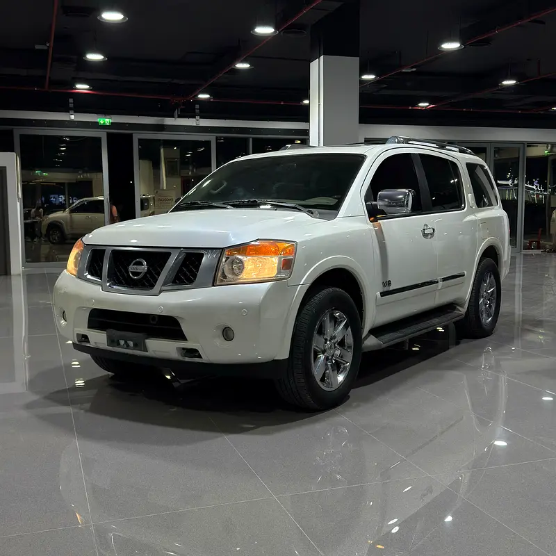 Nissan Armada 2013 — photo 1 of 16
