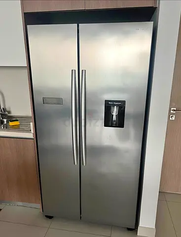 Free Delivery- Hisense Latest Model Side-by-Side Fridge  Freezer With Water Dispenser 90cm
