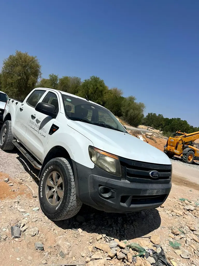 Ford Ranger 2013 — photo 1 of 3