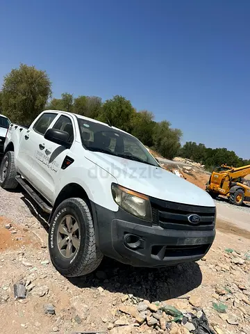Ford Ranger 4x4 Base 2013 GCC Specs