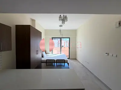 Great location | Near the mall | Studio for rent