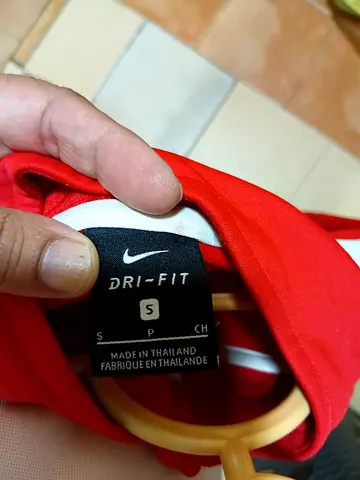 Nike Dri-FIT red sports top size S