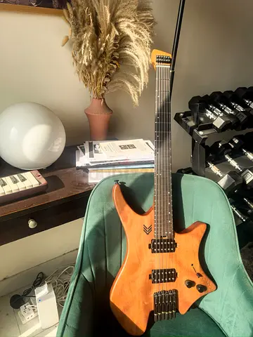 Reign Headless Electric Guitar