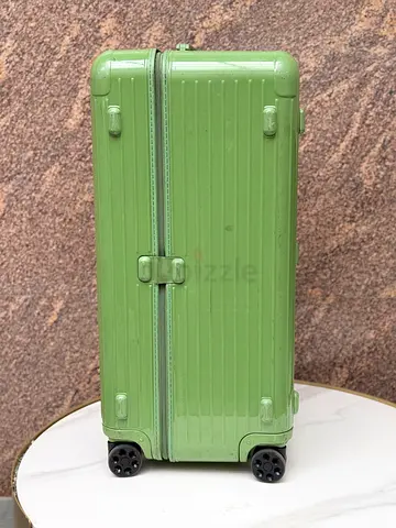 Rimowa Essential Trunk Luggage
