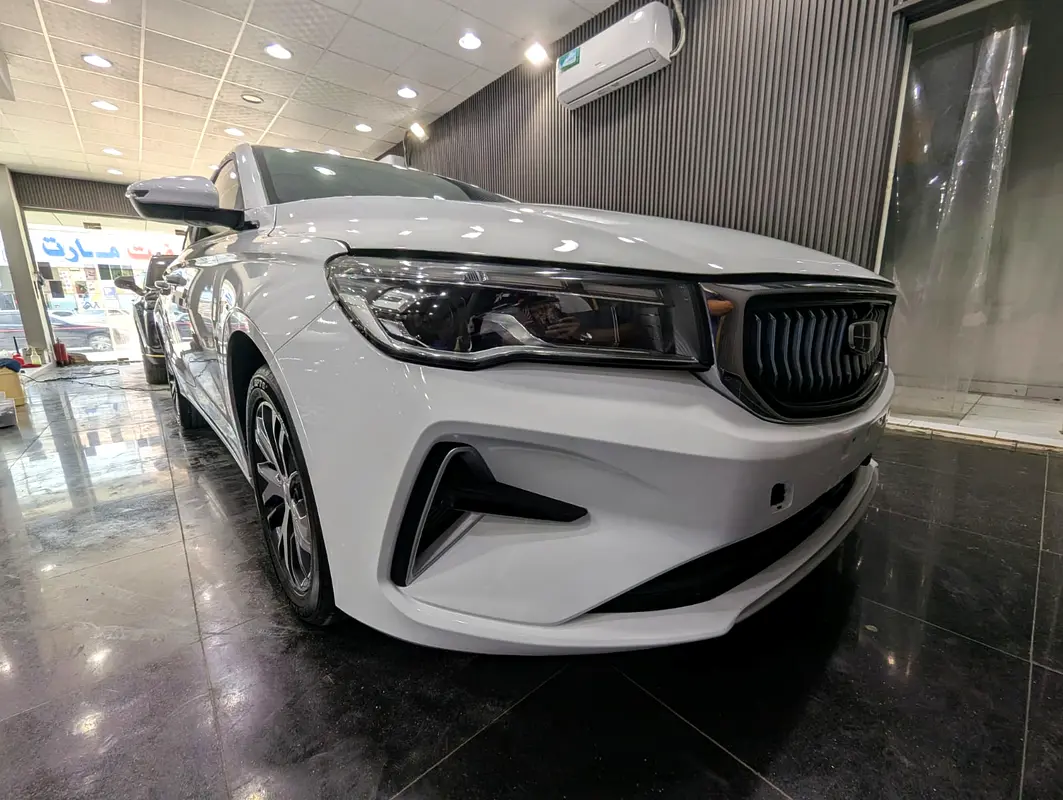Geely Emgrand 2026 — photo 1 of 19