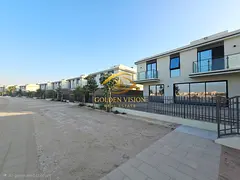 4BR + Maid + Driver Room Villa | Direct Beach- Front | Falcon Island