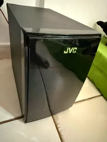 URGENT SALE -JVC Powered Subwoofer / Speaker - Good Working Condition with SS brackets