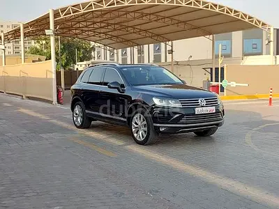 AED 1127/month | 2016 Volkswagen Touareg  | GCC Specs | Ref#485764