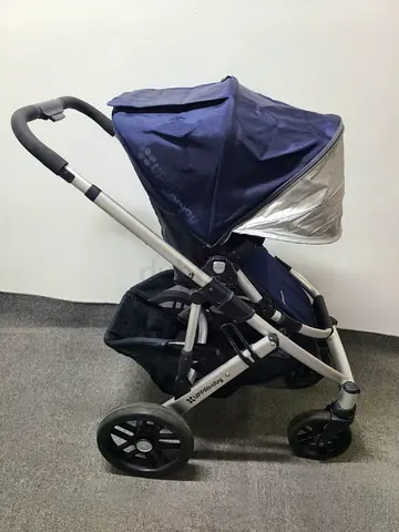 Uppababy Vista Stroller with bassinet Good condition