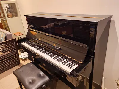 YAMAHA U1 Upright Piano
