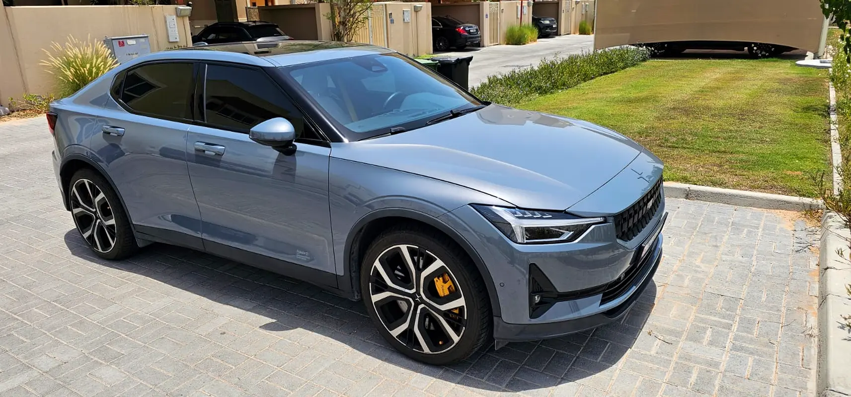 Polestar 2 2023 — photo 1 of 8