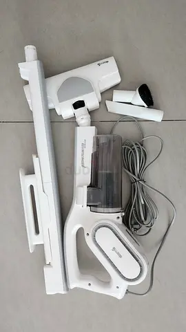 Deerma Vacuum Cleaner — Compact, Corded, Good Condition