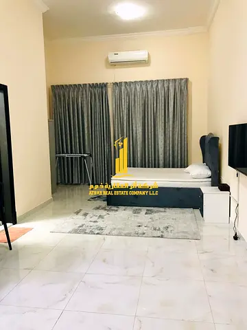 ✨ أفخم شقة استوديو للإيجار الشهري في الحميدية – مفروشة بالكامل بفرش جديد✨ استمتع بالراحة والفخامة في قلب منطقة الحميدية الراقية!  مفروشة بالكامل بفرش