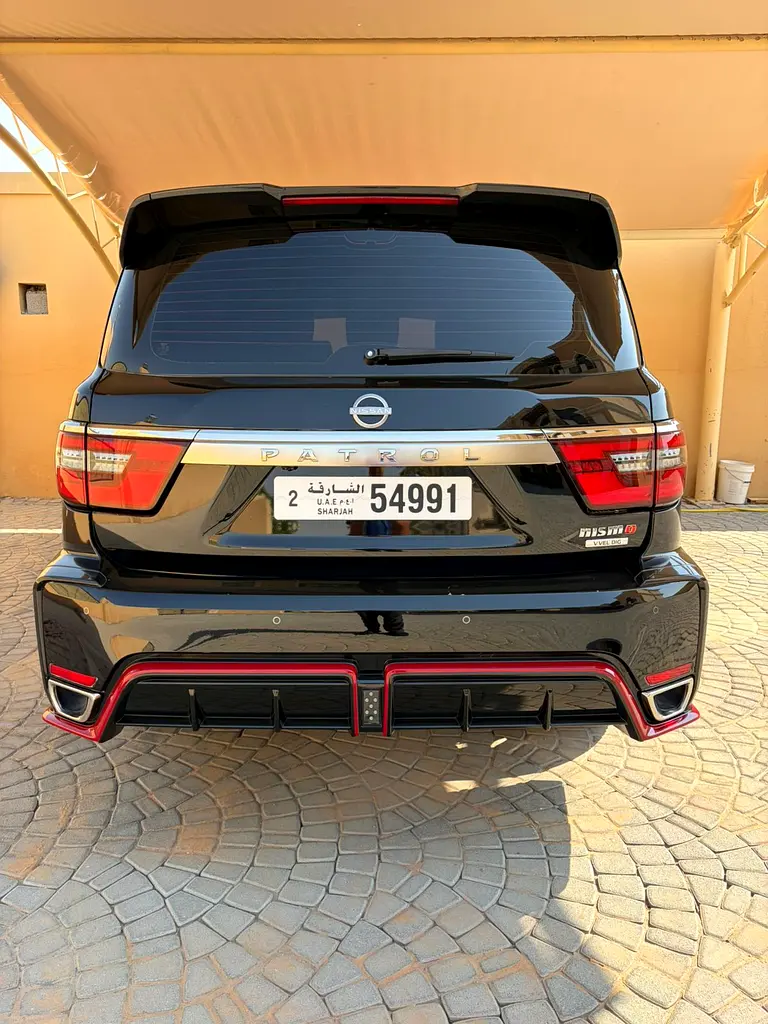 Nissan Patrol 2024 — photo 1 of 10