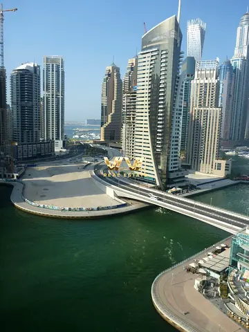 STUNNING MARINA VIEWS | SPACIOUS LAYOUT | PRIME LOCATION