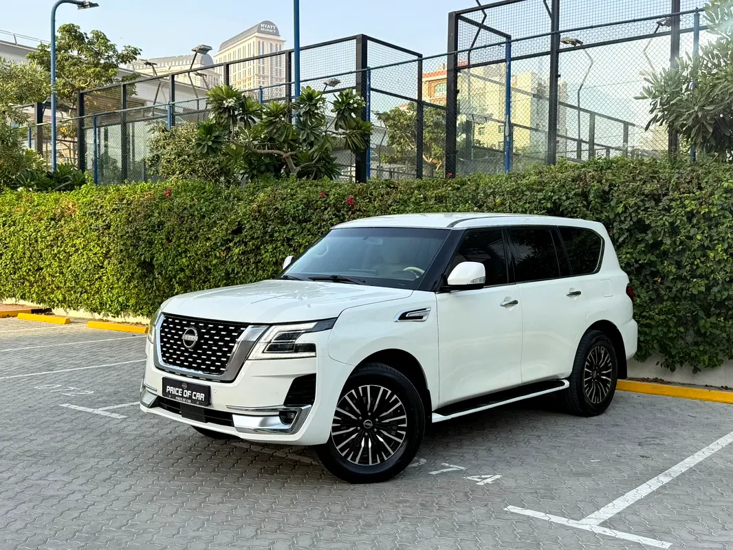 Nissan Patrol 2014 — photo 1 of 20