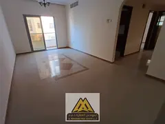 Two bedrooms and a very spacious living room. Two bathrooms. Balcony with an open view. Natural ligh