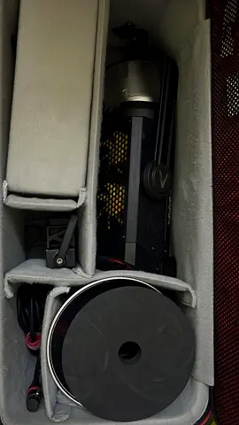 Small studio continuous video light with cables and spare parts - used lightly