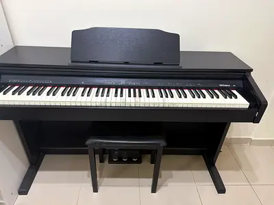 Pianos