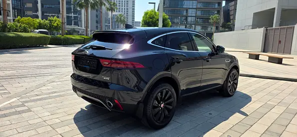 صورة مصغرة 8 لـ 2018 Jaguar E-PACE