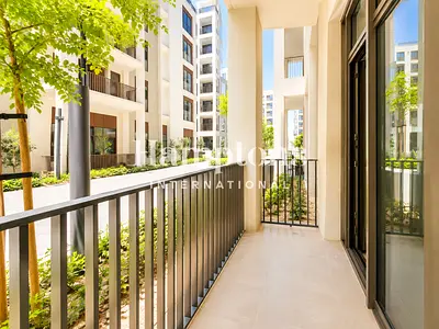 Semi Furnished | Vacant | Beach Access