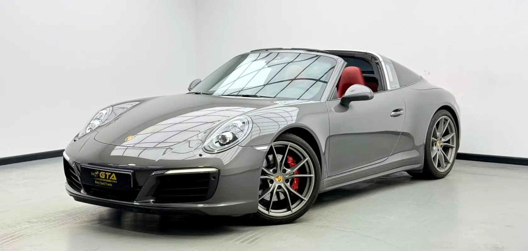 Porsche 911 2017 — photo 1 of 17