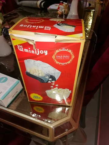 Minijoy Oil-Free Popcorn Maker - Small Snack Machine (With Box)