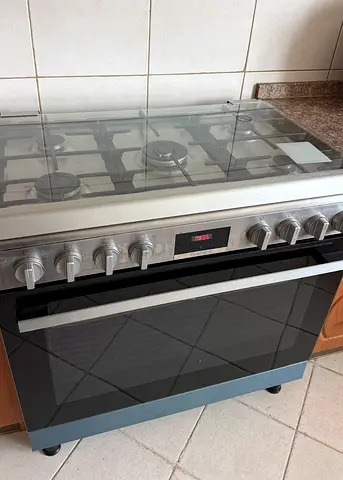 Oven - brand new