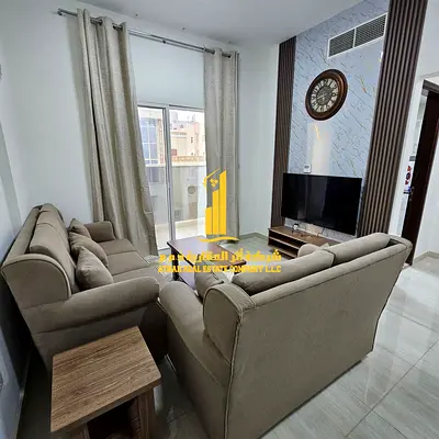 🏡 شقة غرفة وصالة مفروشة للإيجار الشهري في الرميلة – عجمان، بالقرب من الكورنيش ✨ فرش راقٍ ومرتب ✔️ تشمل جميع الفواتير والإنترنت ⚡📶 جاهزة للسكن فوراً
