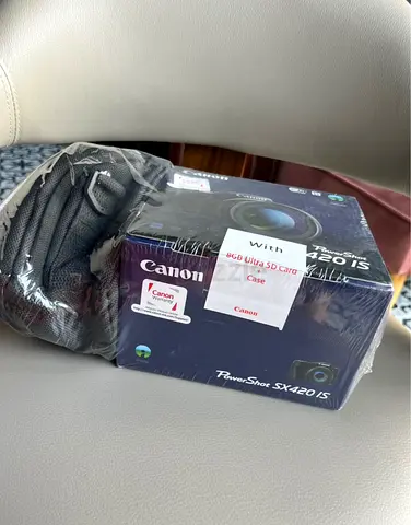Canon PowerShot SX420 IS with 8GB SD Card and Carry Case - Brand New in Box
