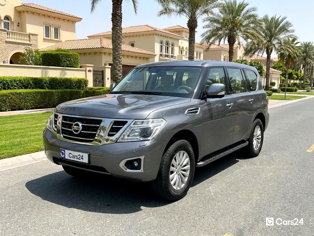 Nissan Patrol 2019 — photo 1 of 13